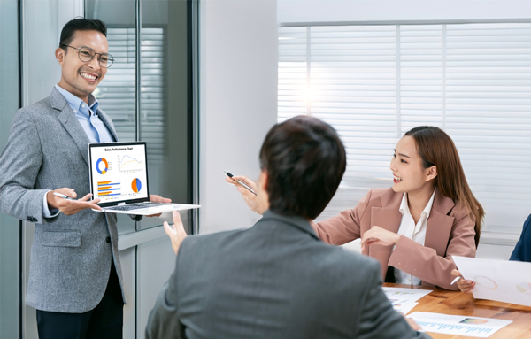 team discussing business strategy plan